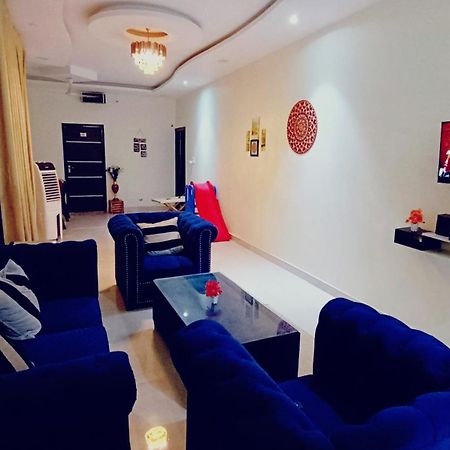 Atulyam Stays Sushant Golf City Lucknow Exteriör bild