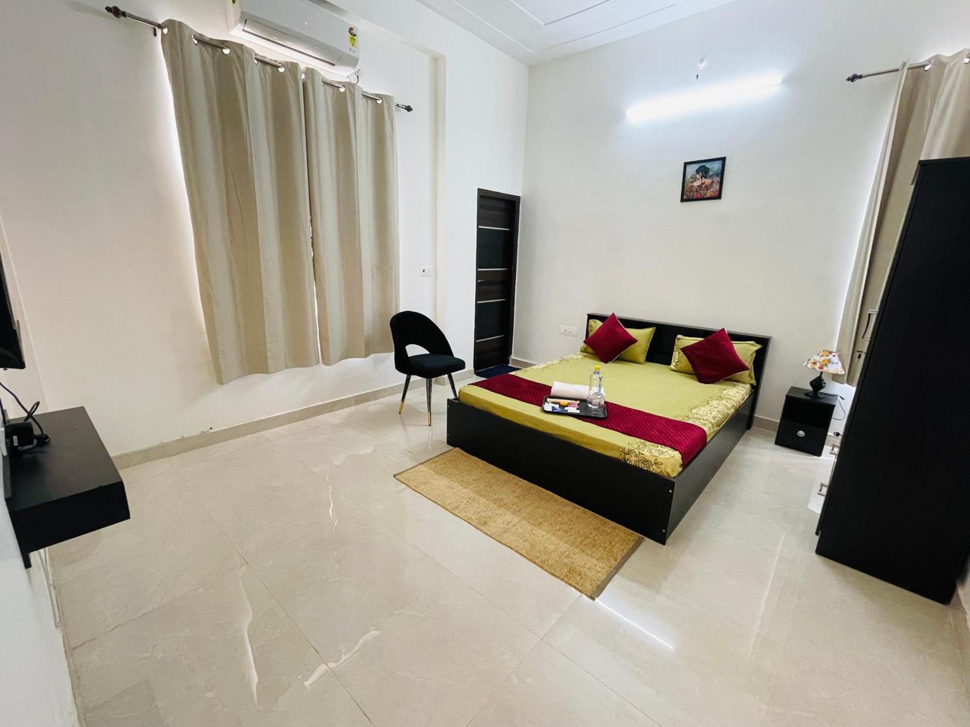 Atulyam Stays Sushant Golf City Lucknow Exteriör bild