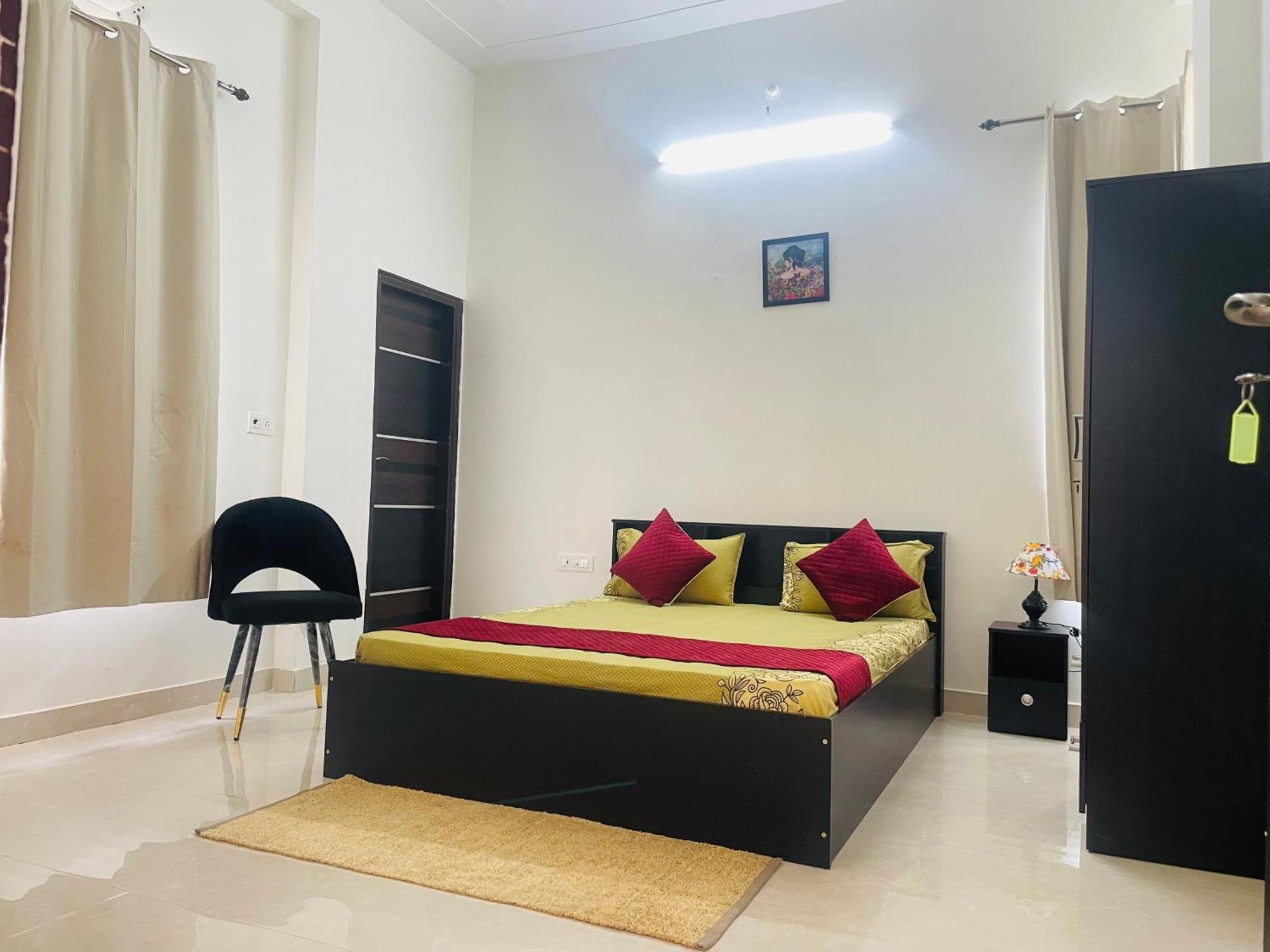 Atulyam Stays Sushant Golf City Lucknow Exteriör bild