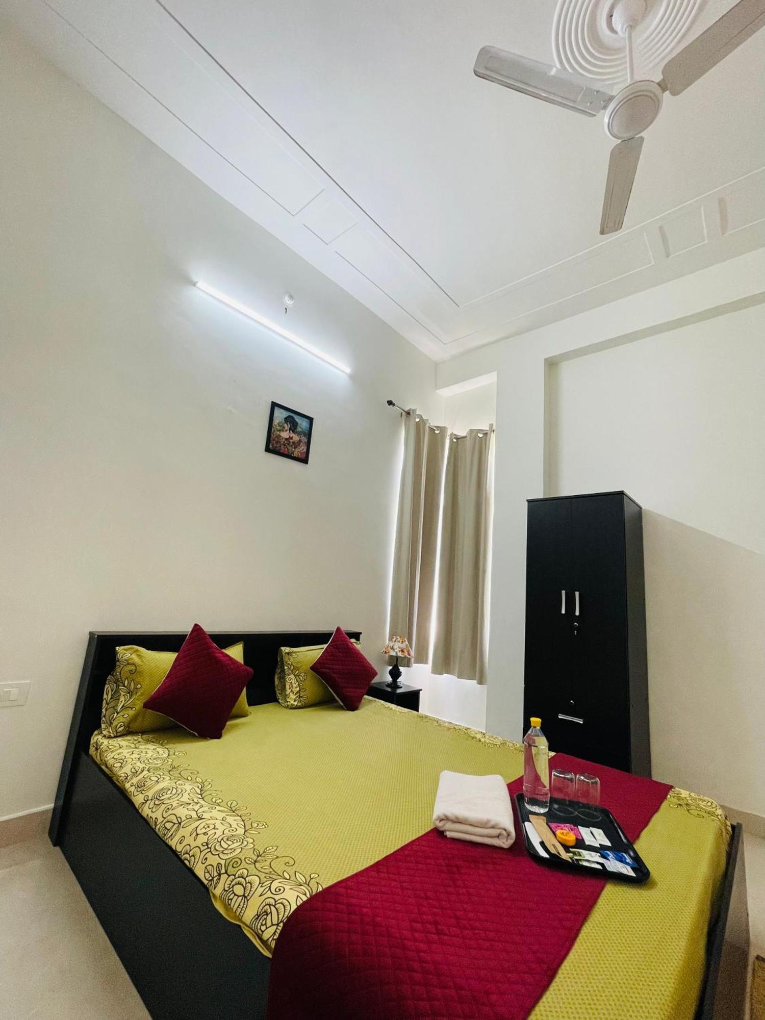 Atulyam Stays Sushant Golf City Lucknow Exteriör bild