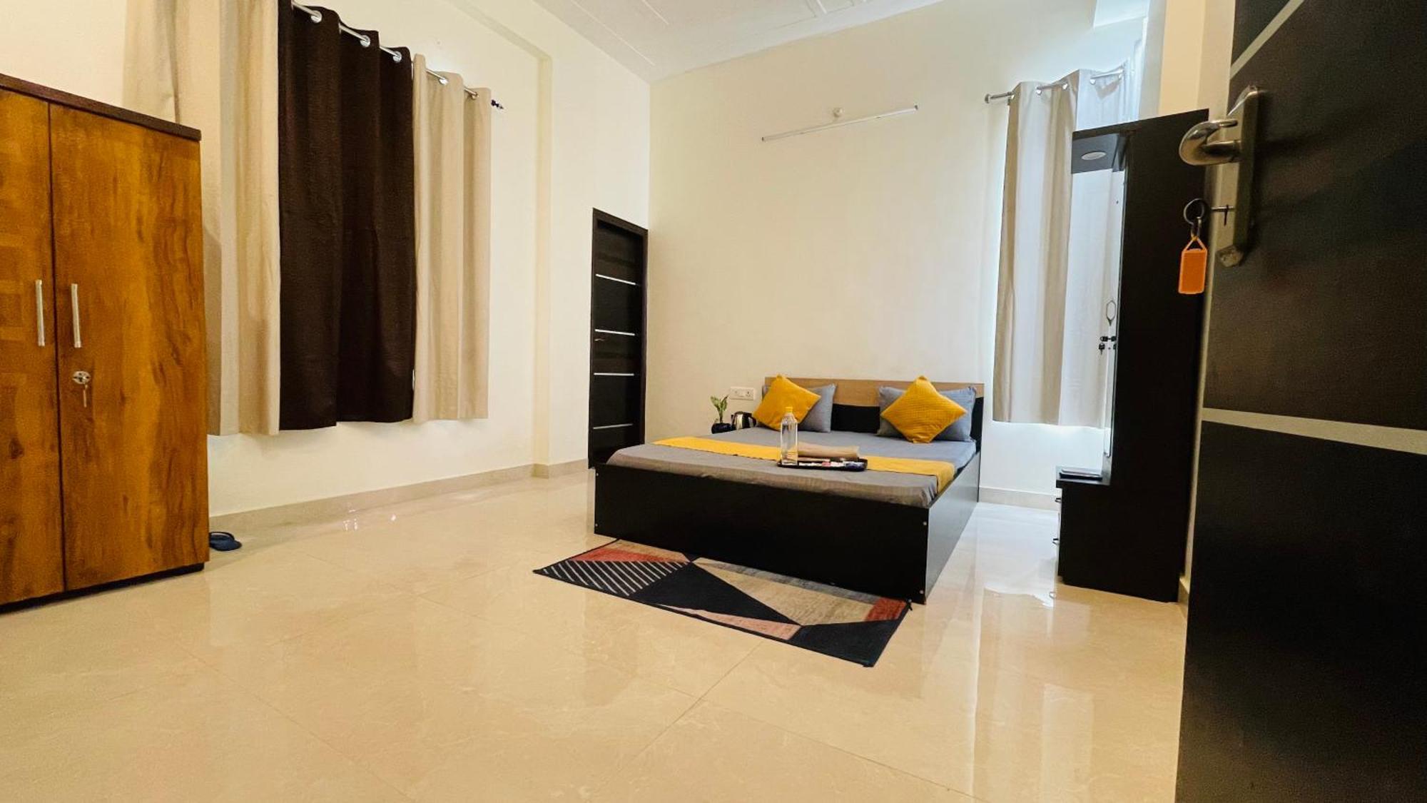 Atulyam Stays Sushant Golf City Lucknow Exteriör bild