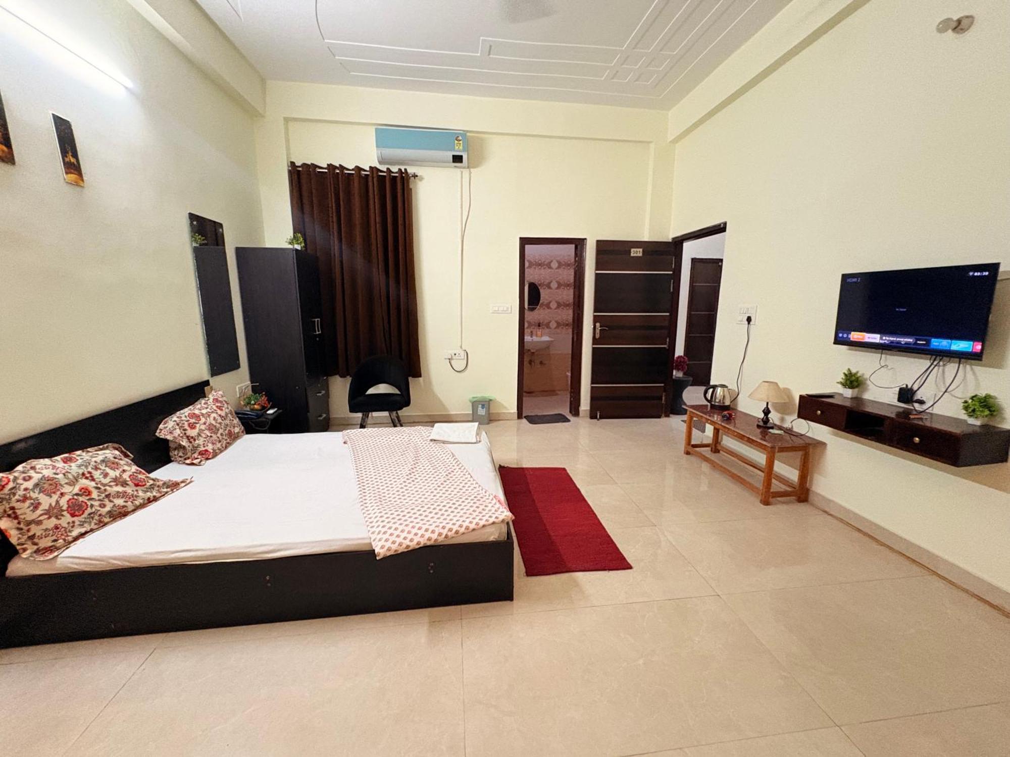 Atulyam Stays Sushant Golf City Lucknow Exteriör bild